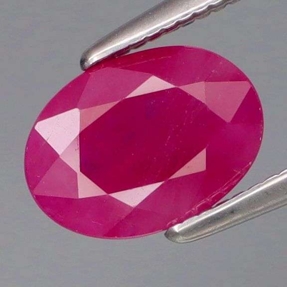 Look at the color in this 1.66ct REAL Burmese Ruby!