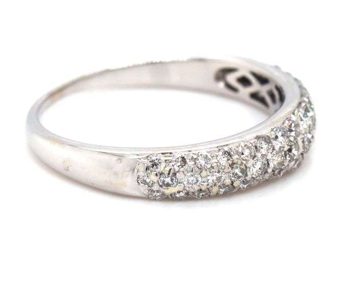 14kt White gold 0.25ctw pave diamond band