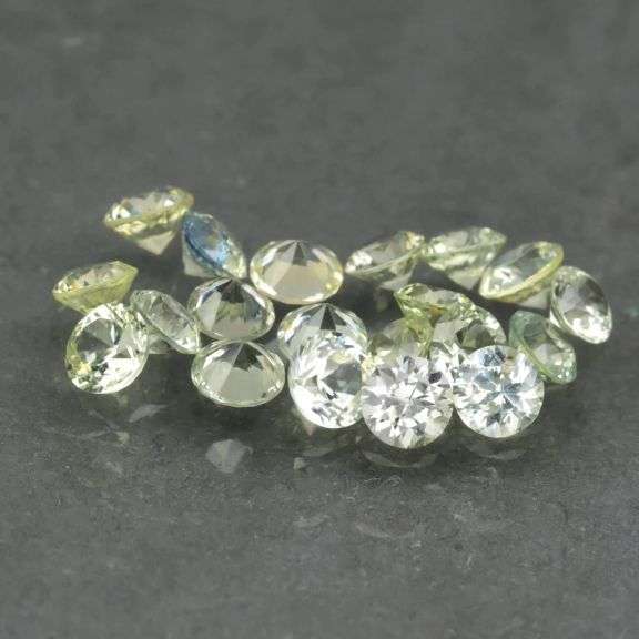 Brilliant! 1.99ct platinum green Australian Sapphire set!
