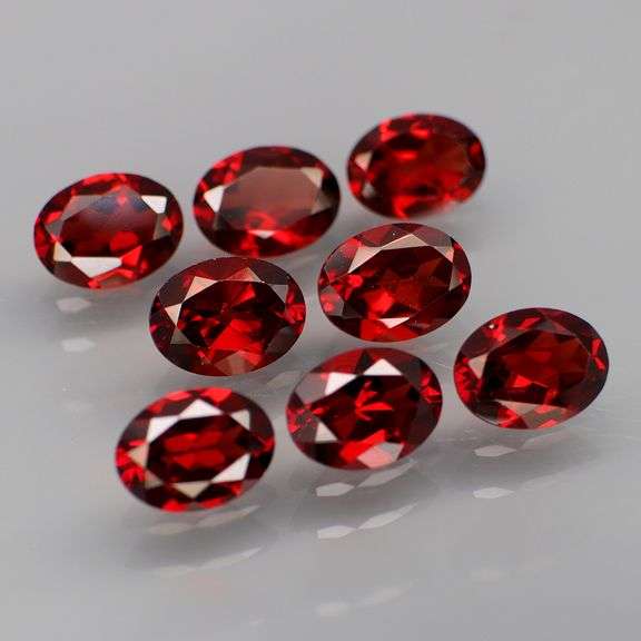 Outstanding color! 11.38ct real ruby red Garnet set!!