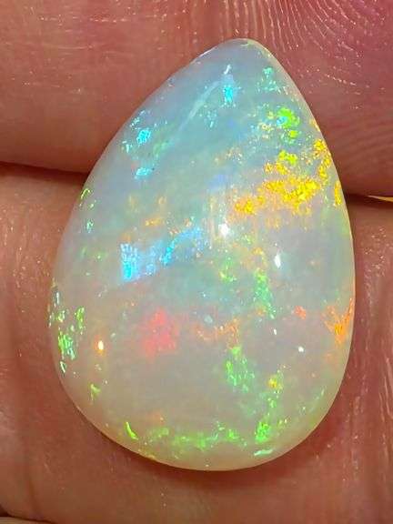 Huge! 8.46ct fully natural Welo Opal! Fantastic material!