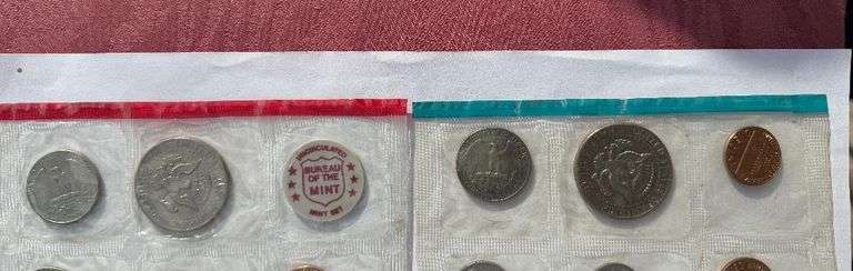 Two Each US Mint Sets  1971 1980 1984-5 1987