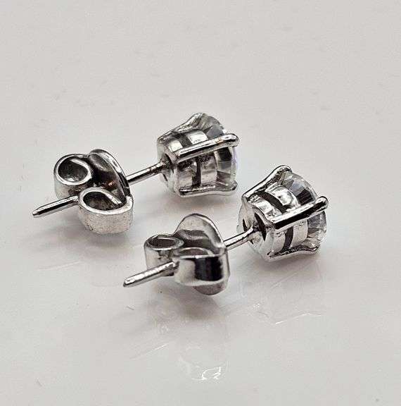 Sparkling 4 Ctw White Lab Simulated Diamond Earrings