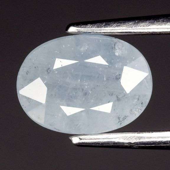 Simply amazing 1.45ct real gray Tanzanian Sapphire!
