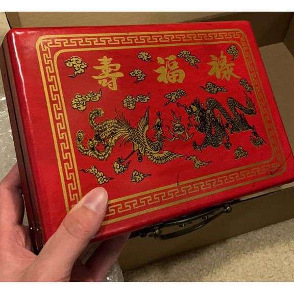 Traditional Chinese Mahjong Set