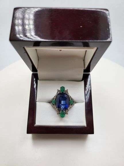 Extremely fine Victorian natural blue sapphire, emerald, diamonds ring on silver