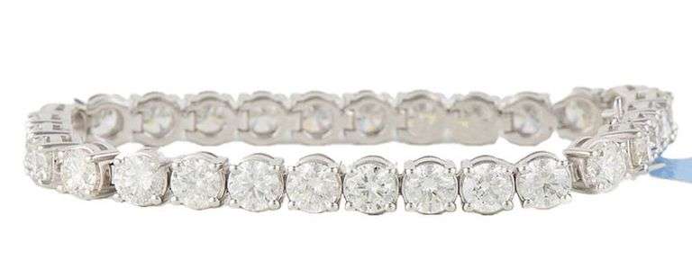 New 17.75ctw Round Diamond Tennis Bracelet in 14K