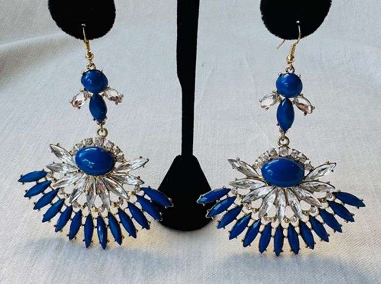 Stylish  Fashion  Design Earrings