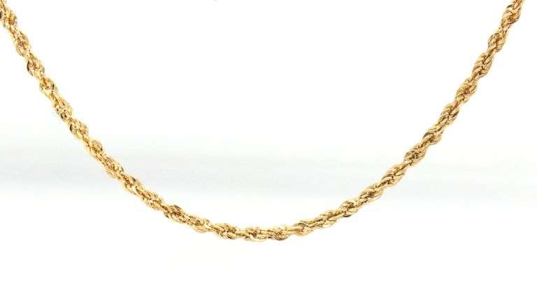 10kt Yellow gold rope chain necklace