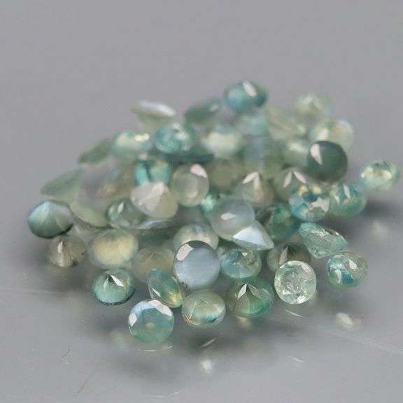 Extremely rare! 1.67ct color change Alexandrite set!