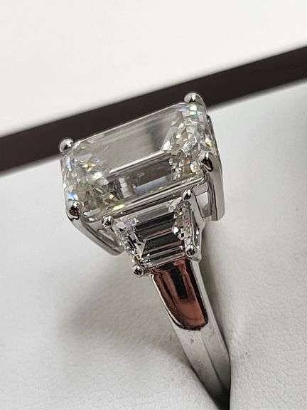 Magnificent Certified 14KT Gold 6.06 CTTW Lab Grown Diamond Ring