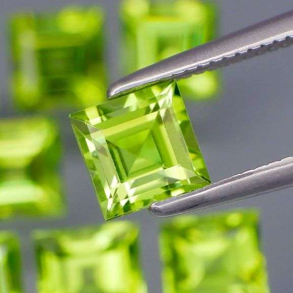 High fire brightly colored 6.02ct Peridot set!