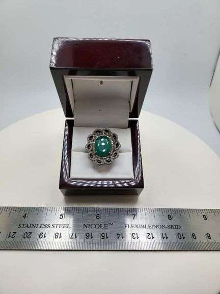 Extremely fine Victorian Emerald and diamonds ring