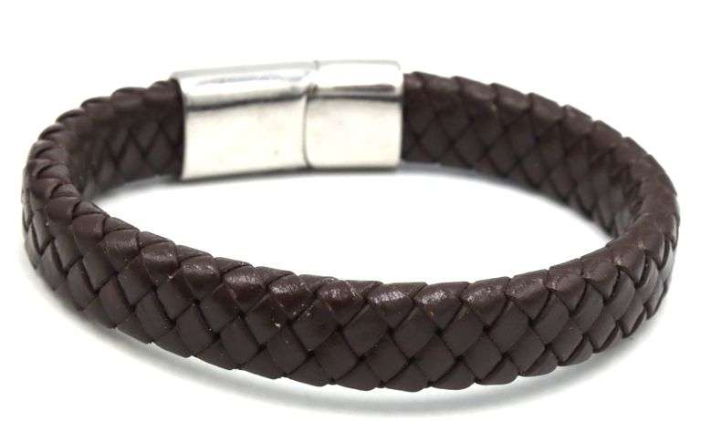 Group lot of 6 leather bracelets