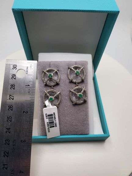 Extremely fine Victorian Emerald and diamonds earrings