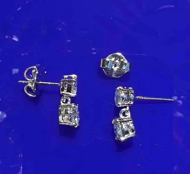 Sparkling White 3.25 Ctw  Lab Simulated Diamond Drop  Earrings