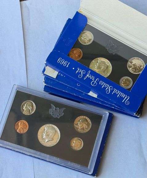 5 1969 Proof Sets