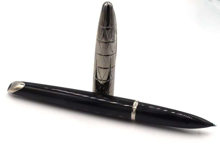 Waterman Carene 18kt gold Nib fountian pen