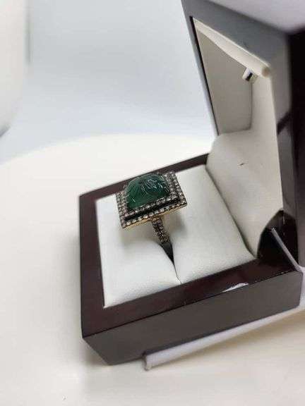 Extremely fine Victorian Emerald and diamonds ring