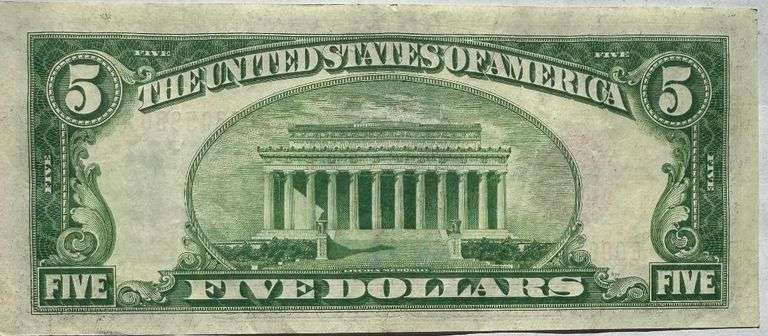$5 1928 B About  Near Unc US Note