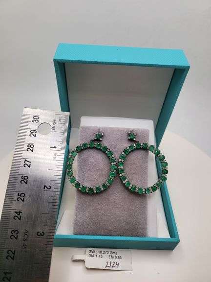 Very high quality hand made emerald and diamonds on silver earrings