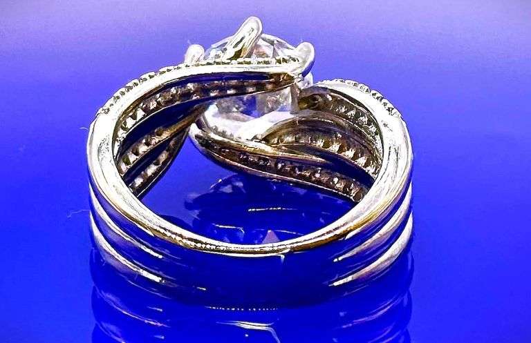 Ladies Large 4.5 Ct Sparkling White Simulated Lab Diamond Solitaire  Ring