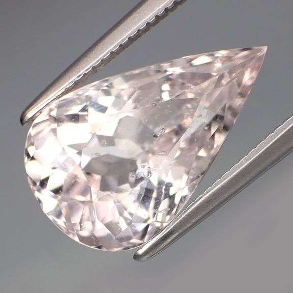 Full body flashing! 4.42ct Brazilian Morganite!