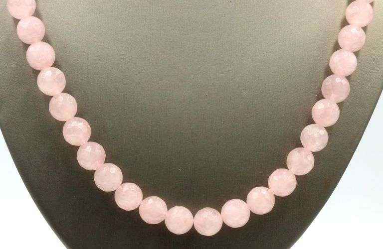Pink quartz bead ball necklace