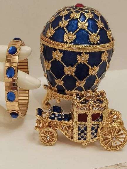 Russian Empress Carriage Egg with 24K Gold & Austrian Crystals