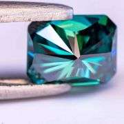Amazing 8 Ct Emerald Green Radiant Emerald Cut Fire Moisssanite Solitaire