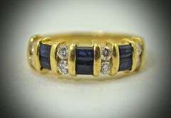 Sophisticated 18K Yellow Gold Sapphire & Diamond Ring