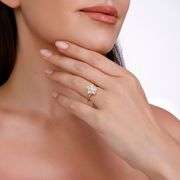 Beautiful 14K Gold Natural Diamond Ring