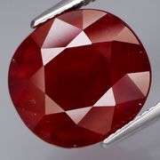 Burgandy red! 13.23 carats! Untreated Hessonite Garnet!