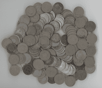 Large lot of 158 lower end circulated Liberty 'V' Nickels