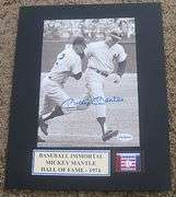HAND SIGNED MICKEY MANTLE 5X7 IN A 8X10 DISPLAY WITH COA