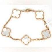 18KT Yellow Gold Mother Of Pearl Bracelet