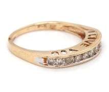 10kt Yellow gold Love diamond band