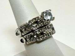 Dazzling 14 Kt Gold Plate 2 Band 1.5 Ct White Ice Blue Lab Simulated Diamond Ring Set