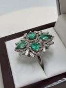 Extremely fine Victorian Emerald and diamonds ring