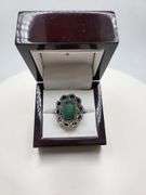 Extremely fine Victorian Emerald and diamonds ring
