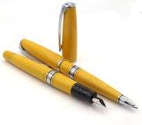 Waterman rare charlston yellow 18kt fountian pen and ball point pen set
