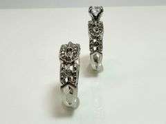 Dazzling 14 Kt Gold Plate 2 Band 1.5 Ct White Ice Blue Lab Simulated Diamond Ring Set