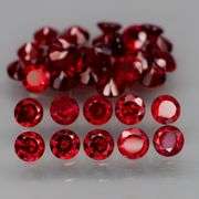 Outstanding 11.39ct top Mozambique red Garnet set!