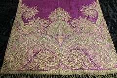 A Very Unique Design Lady's Scarf