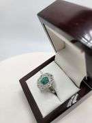 Extremely fine Victorian Emerald and diamonds ring