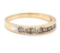 10kt Yellow gold diamond band
