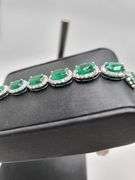 Extremely fine 18.4G Platinum and 14.19 ctw GGA certfied  Emerald and diamond Bracelet
