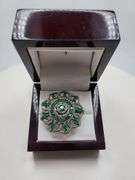 Extremely fine Victorian Emerald and diamonds ring