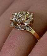Glittering 18K Yellow Gold Diamond Cluster Ring