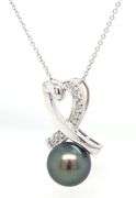 14kt White gold 10.5mm Peacock pearl and diamond pendant on chain